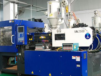 2K plastmasas iesmidzināšanas mašīna-250T